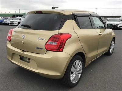 2017 Suzuki Swift - Thumbnail
