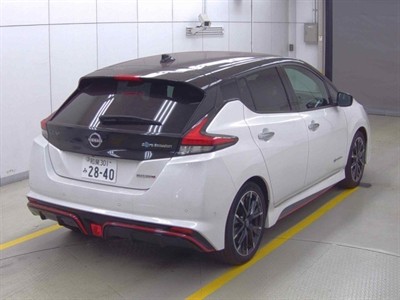 2022 Nissan Leaf - Thumbnail