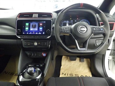 2022 Nissan Leaf - Thumbnail