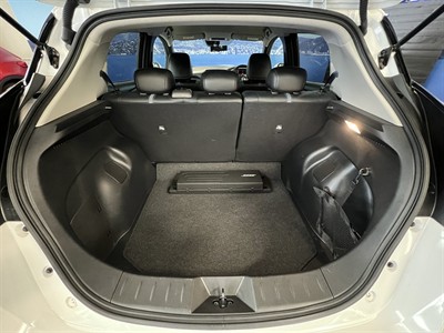 2023 Nissan Leaf - Thumbnail