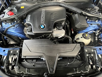 2015 BMW 320i - Thumbnail