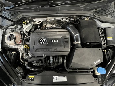 2017 Volkswagen Golf - Thumbnail