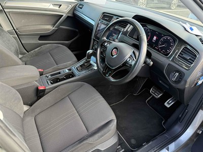 2017 VW Golf - Thumbnail