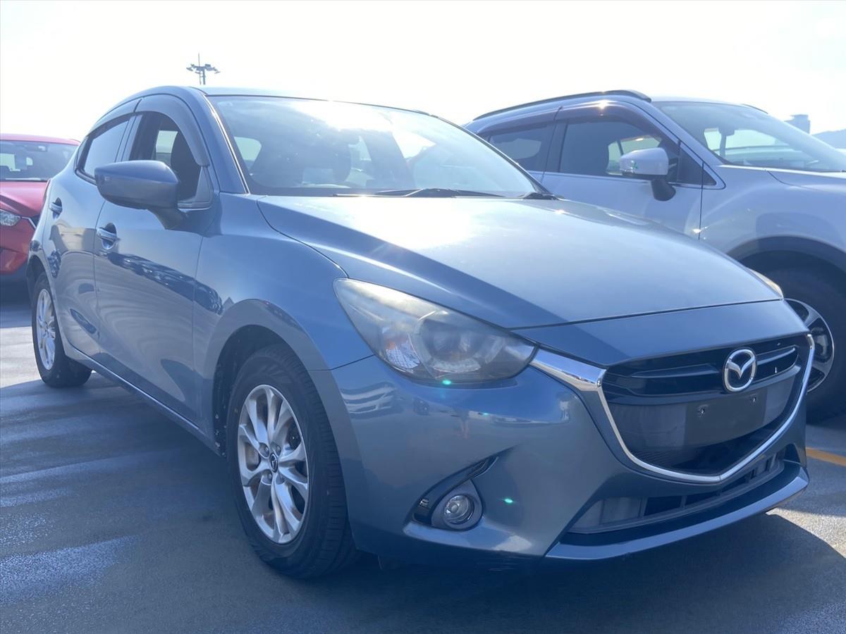 2016 Mazda Demio