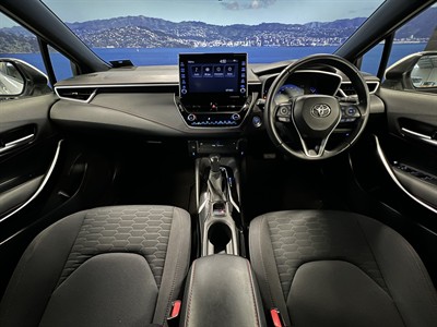 2020 Toyota Corolla - Thumbnail