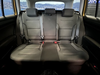 2018 Volkswagen Golf - Thumbnail