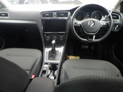 2018 VW Golf - Thumbnail