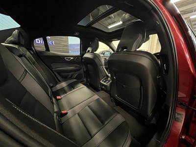 2022 Volvo S60 - Thumbnail