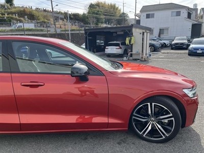 2022 Volvo S60 - Thumbnail