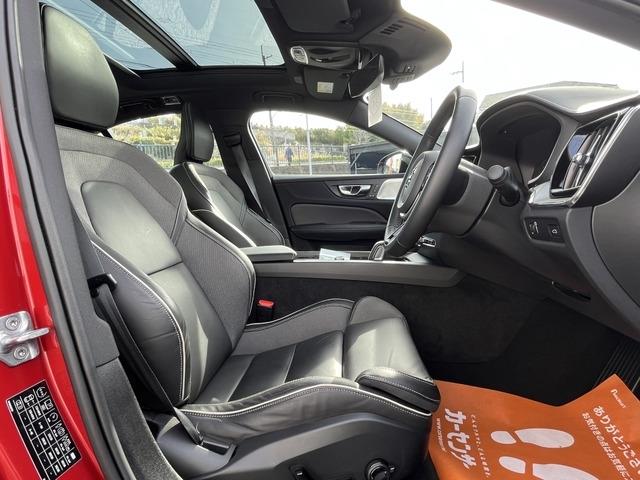 2022 Volvo S60