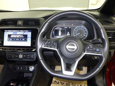 2022 Nissan Leaf - Thumbnail