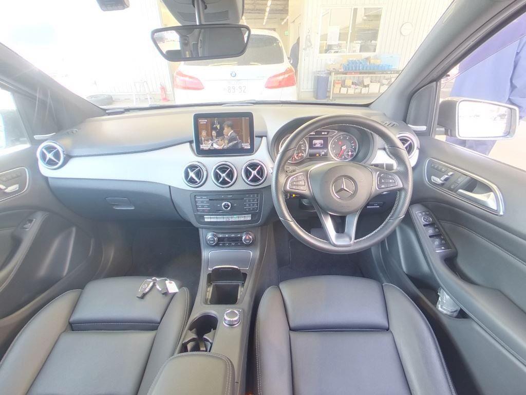 2019 Mercedes-Benz B180