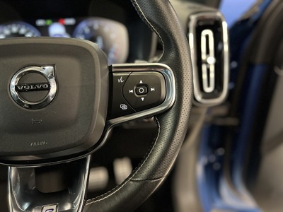 2018 Volvo XC40 - Thumbnail