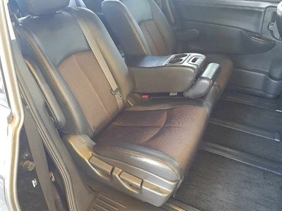 2019 Nissan Elgrand - Thumbnail