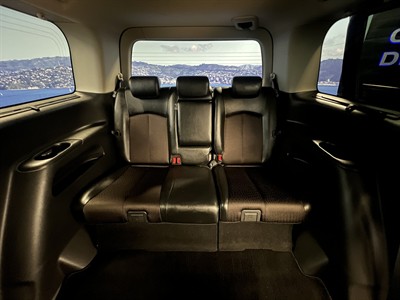 2019 Nissan Elgrand - Thumbnail