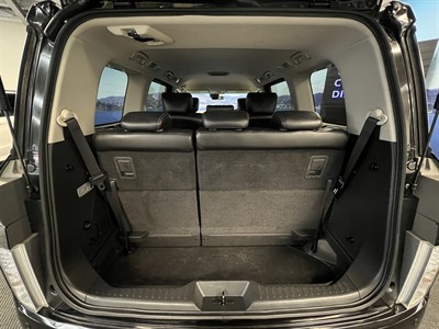 2019 Nissan Elgrand - Thumbnail