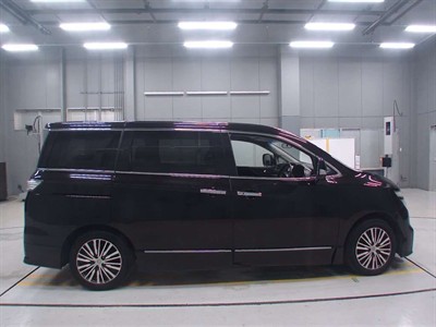 2019 Nissan Elgrand - Thumbnail