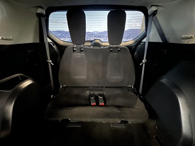 2011 Mitsubishi Outlander - Thumbnail