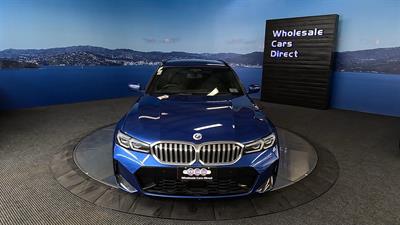 2022 BMW 318i - Thumbnail