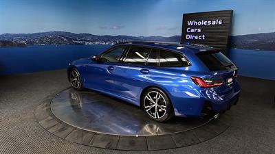 2022 BMW 318i - Thumbnail