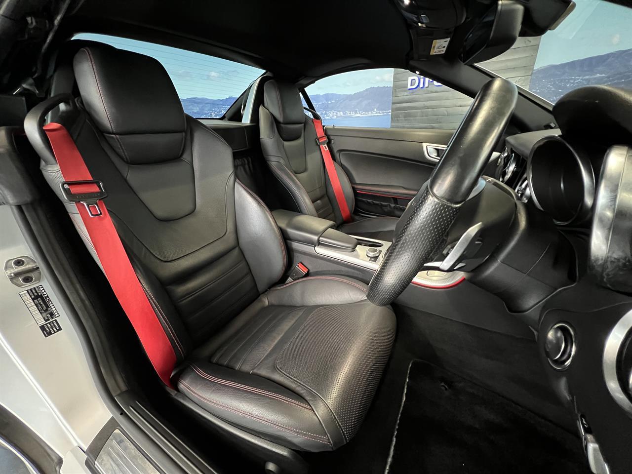 2019 Mercedes-Benz SLC 180