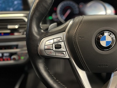 2017 BMW 750i - Thumbnail