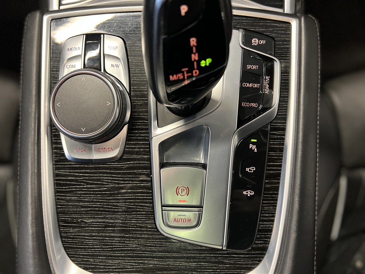 2017 BMW 750i