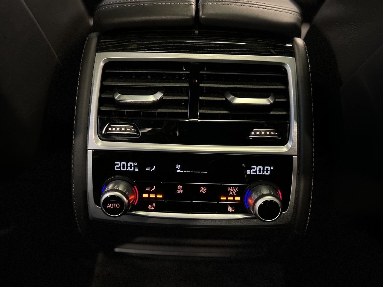 2017 BMW 750i