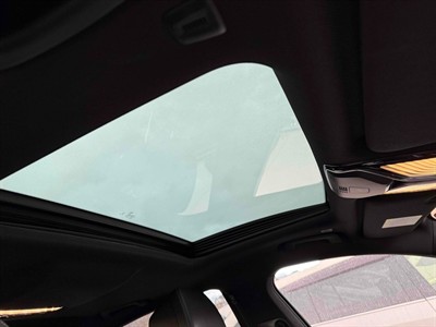 2017 BMW 750i - Thumbnail