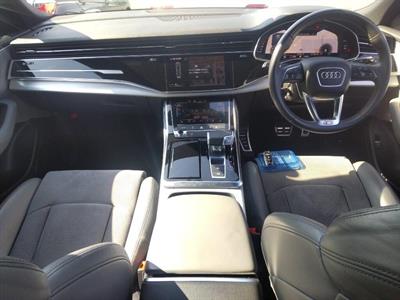 2019 Audi Q8 - Thumbnail