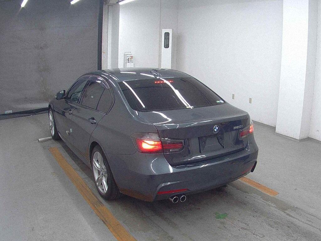 2018 BMW 320i