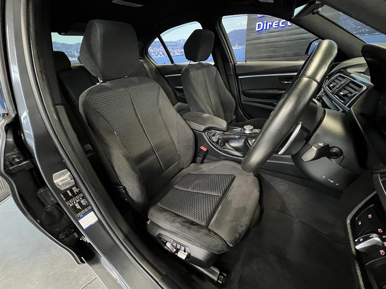 2018 BMW 320i