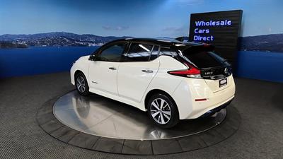 2019 Nissan Leaf - Thumbnail