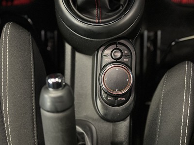 2018 BMW Mini - Thumbnail