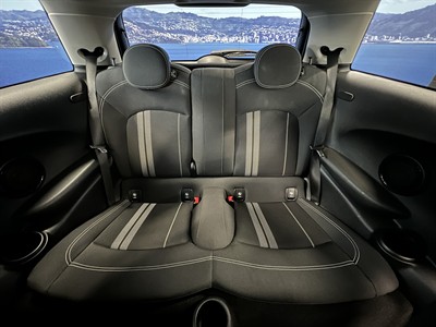 2018 BMW Mini - Thumbnail