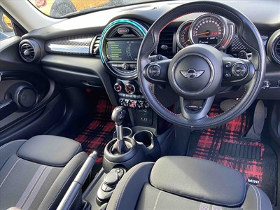 2018 BMW Mini - Thumbnail