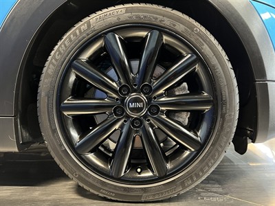 2018 BMW Mini - Thumbnail