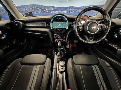 2018 BMW Mini - Thumbnail