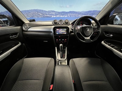 2017 Suzuki Vitara - Thumbnail