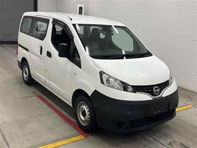 2020 Nissan NV200 - Thumbnail