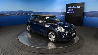 2017 Mini Cooper - Thumbnail