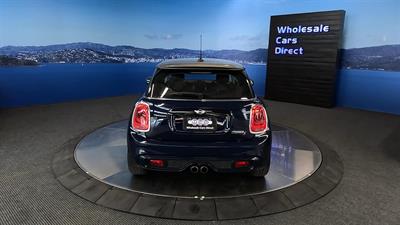 2017 Mini Cooper - Thumbnail