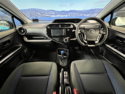 2019 Toyota Aqua - Thumbnail