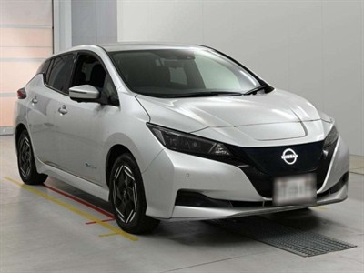 2022 Nissan Leaf - Thumbnail