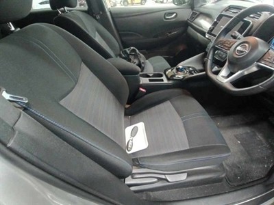 2022 Nissan Leaf - Thumbnail