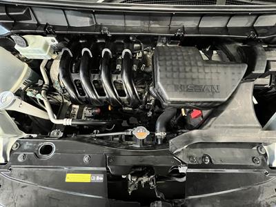 2017 Nissan Serena - Thumbnail