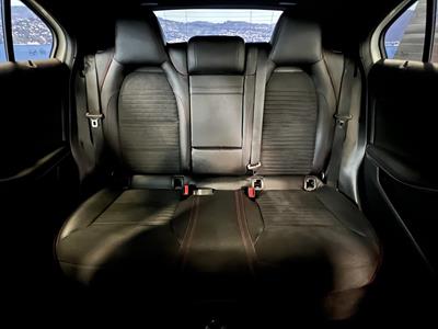 2016 Mercedes-Benz A 180 - Thumbnail