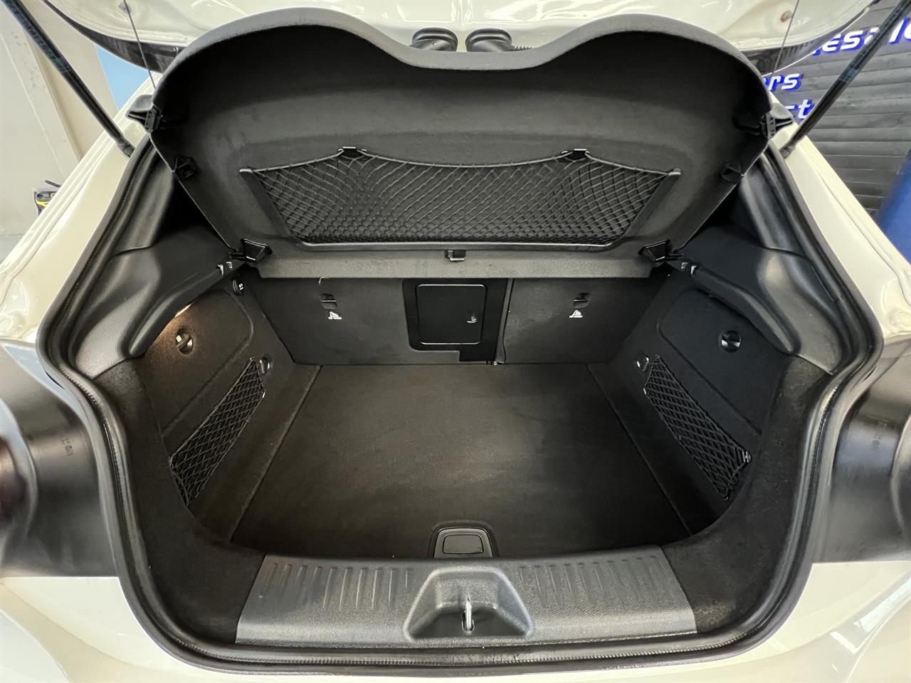 2016 Mercedes-Benz A 180