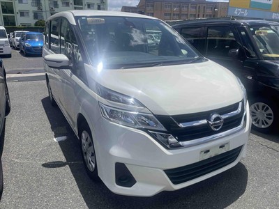 2016 Nissan Serena - Thumbnail
