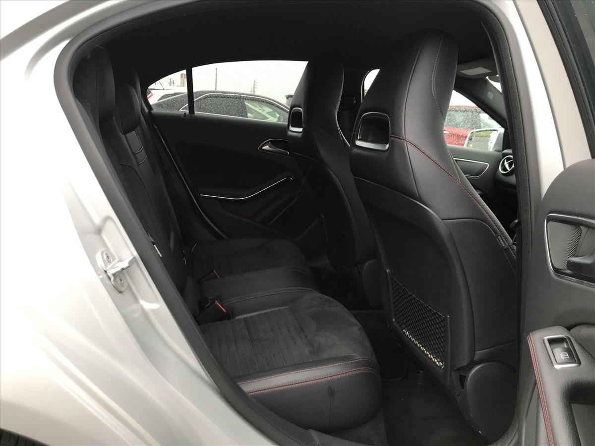2017 Mercedes-Benz A 180